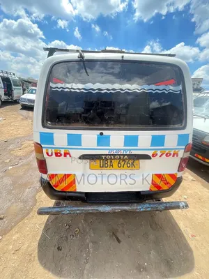 Toyota HiAce 1996 White