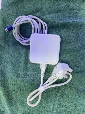 24-Inch M1 iMac Power Adapter USED