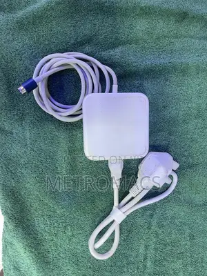 24-Inch M1 iMac Power Adapter USED