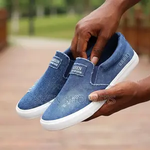 Quality Men's Denim Canvas Shoes / Slip-on Plimsolls