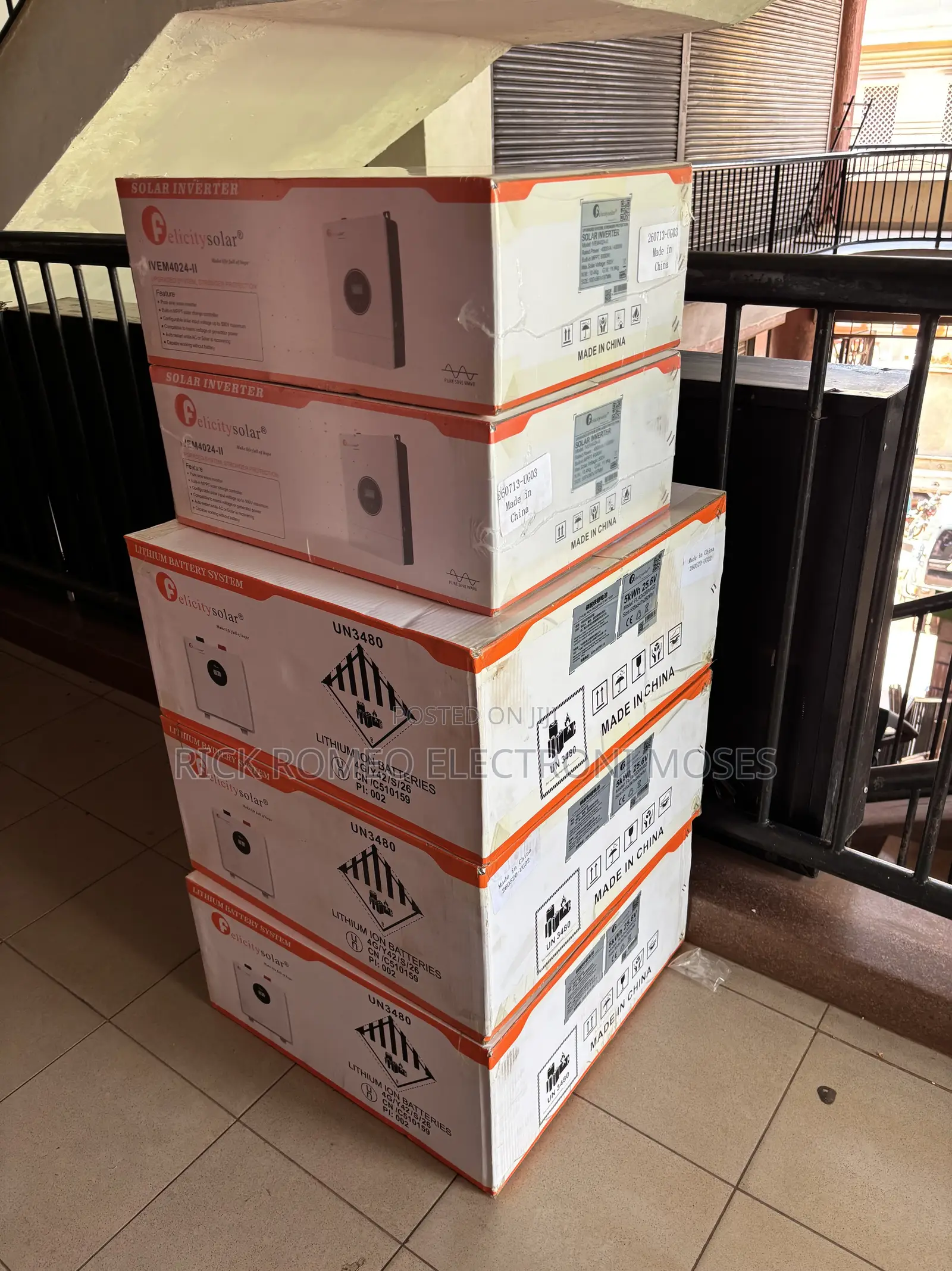 (4kva 24v) Grade a Hybrid Inverter Felicity Brand