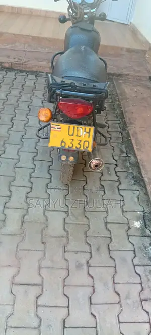 Bajaj Boxer 2006 Red