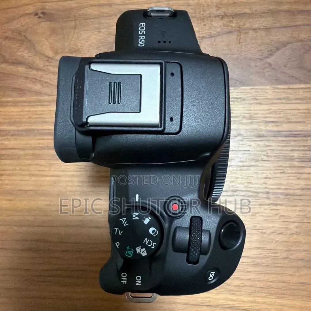 EOS R 50 Canon With 18-45mm