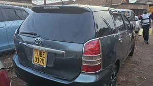 Toyota Wish 2006