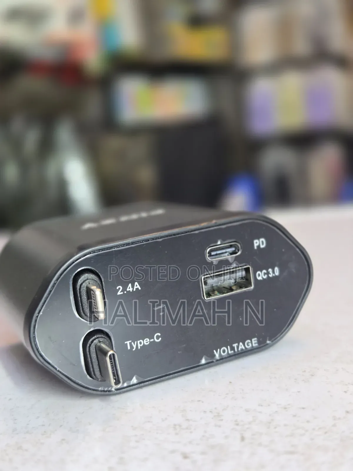 Fast Car Charger With Retractable Cables