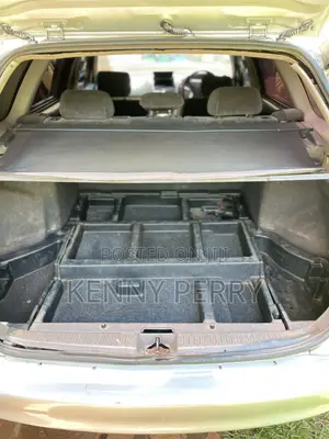 Toyota Caldina 2000 Silver