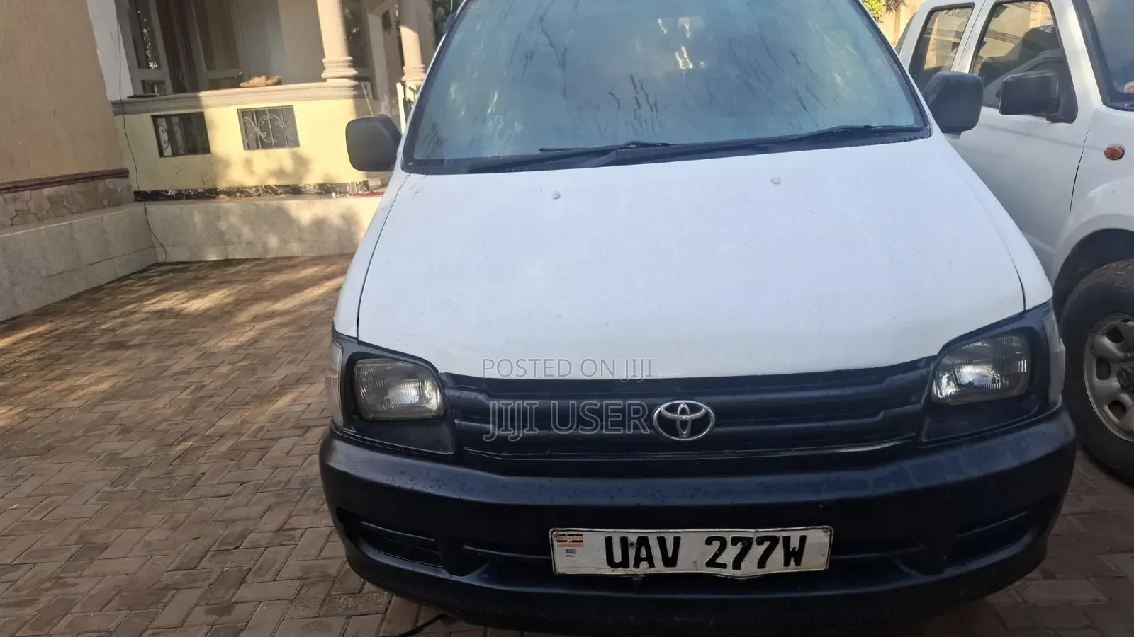Toyota Noah 2012 White