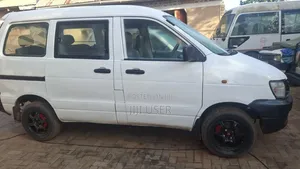 Toyota Noah 2012 White