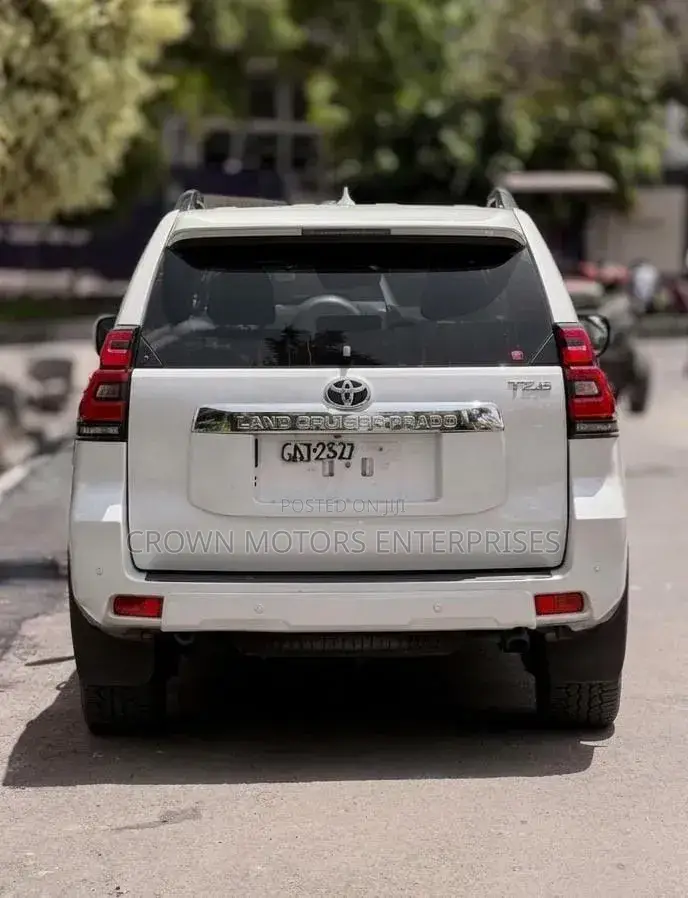 Toyota Land Cruiser Prado 4.0 Petrol TZ-G 2022 White