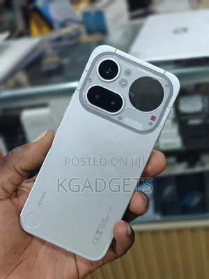New Nothing Phone 4a Pro 256 GB Silver