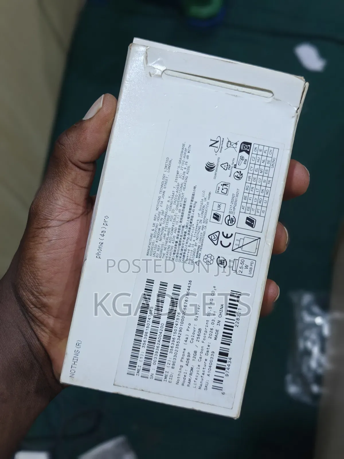 New Nothing Phone 4a Pro 256 GB Silver