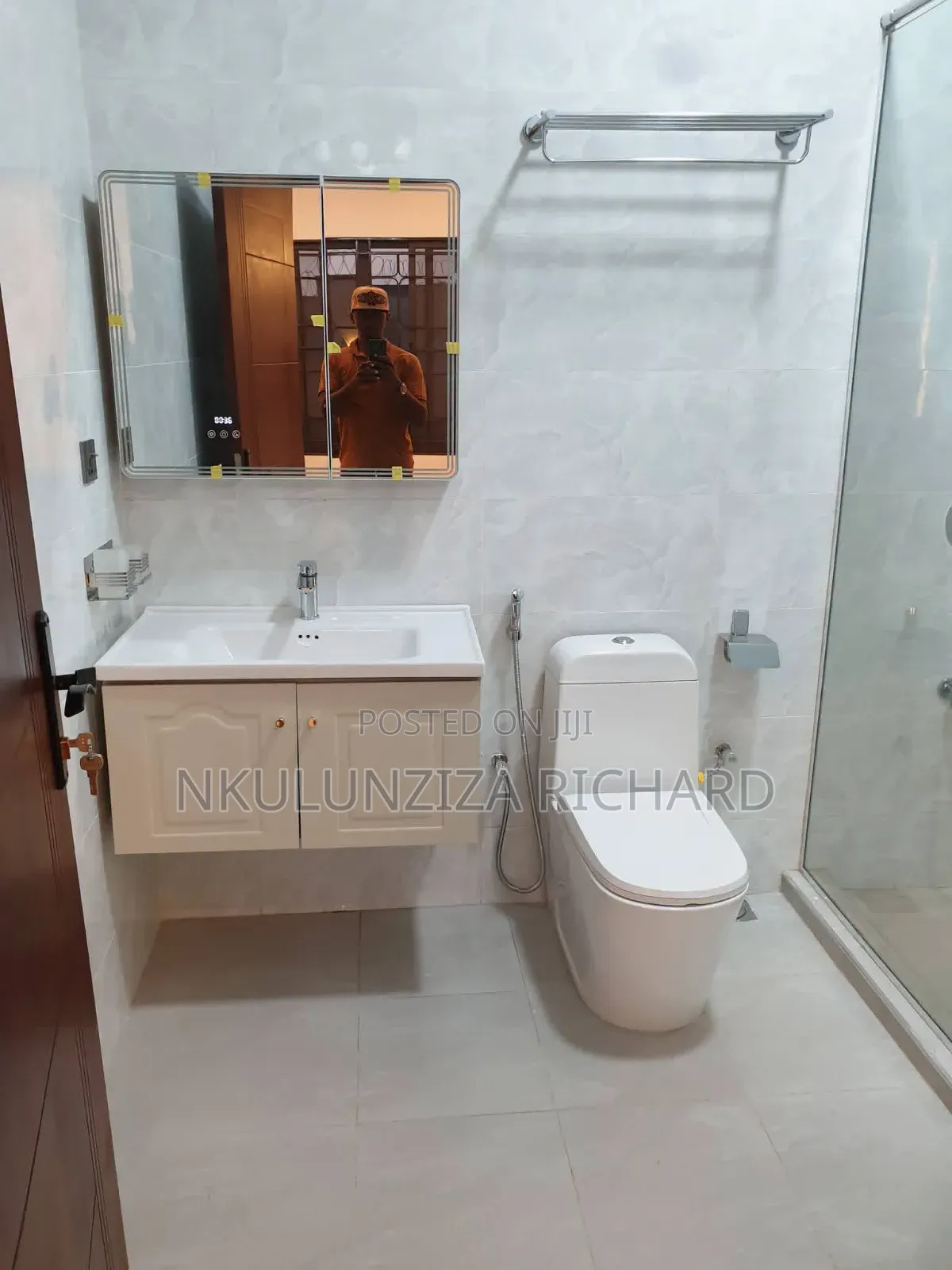 4bdrm Bungalow in Kira for sale