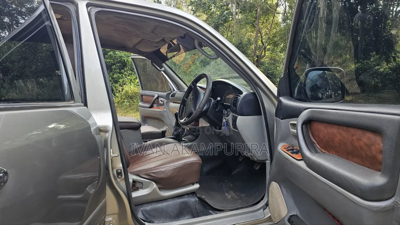 Toyota Land Cruiser 4x4 2005 Silver