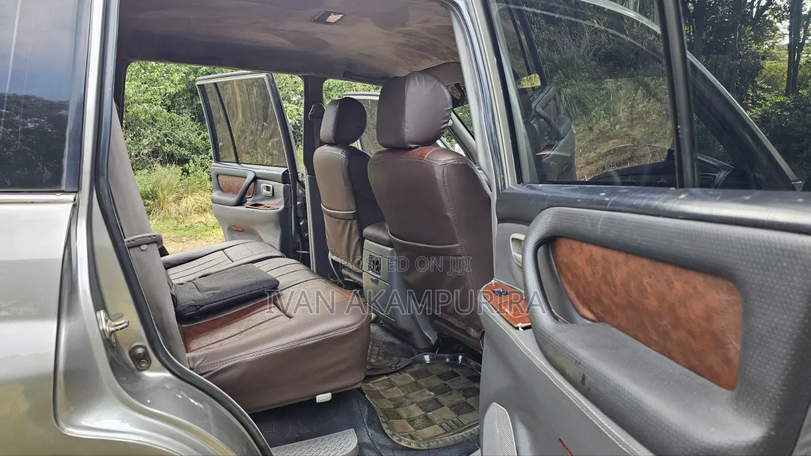 Toyota Land Cruiser 4x4 2005 Silver