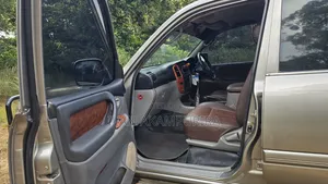 Toyota Land Cruiser 4x4 2005 Silver