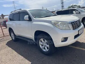 Toyota Land Cruiser Prado 2012 White