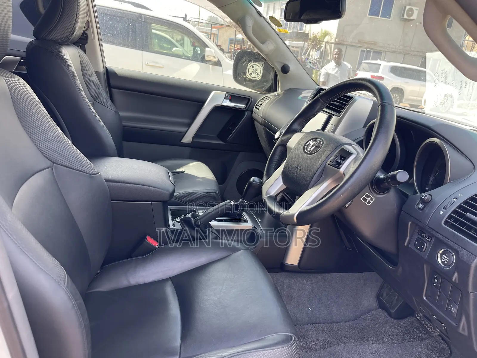 Toyota Land Cruiser Prado 2012 White