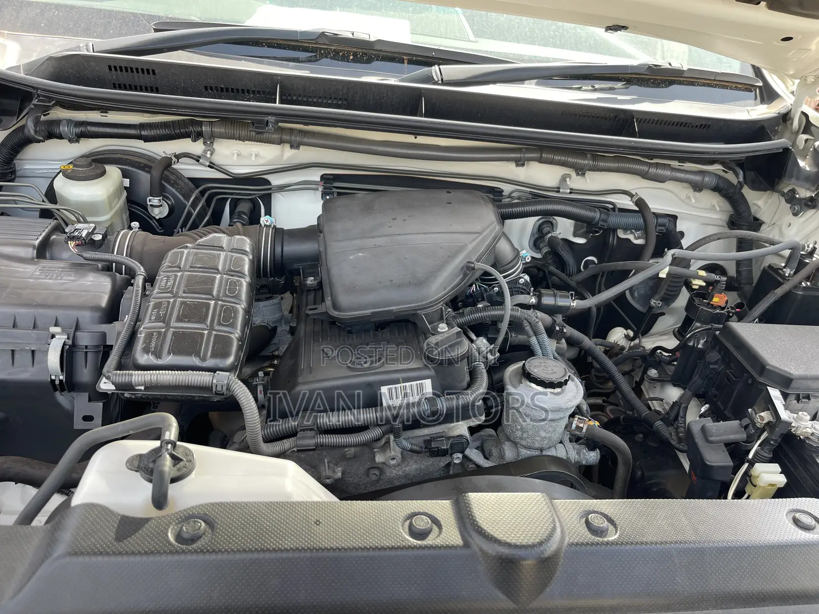 Toyota Land Cruiser Prado 2012 White