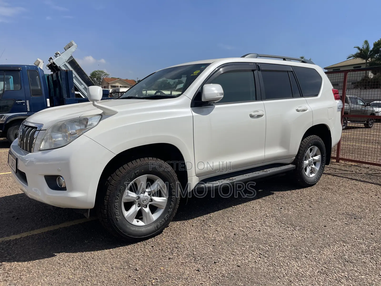 Toyota Land Cruiser Prado 2012 White