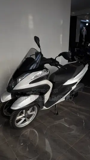 Yamaha 2015 White
