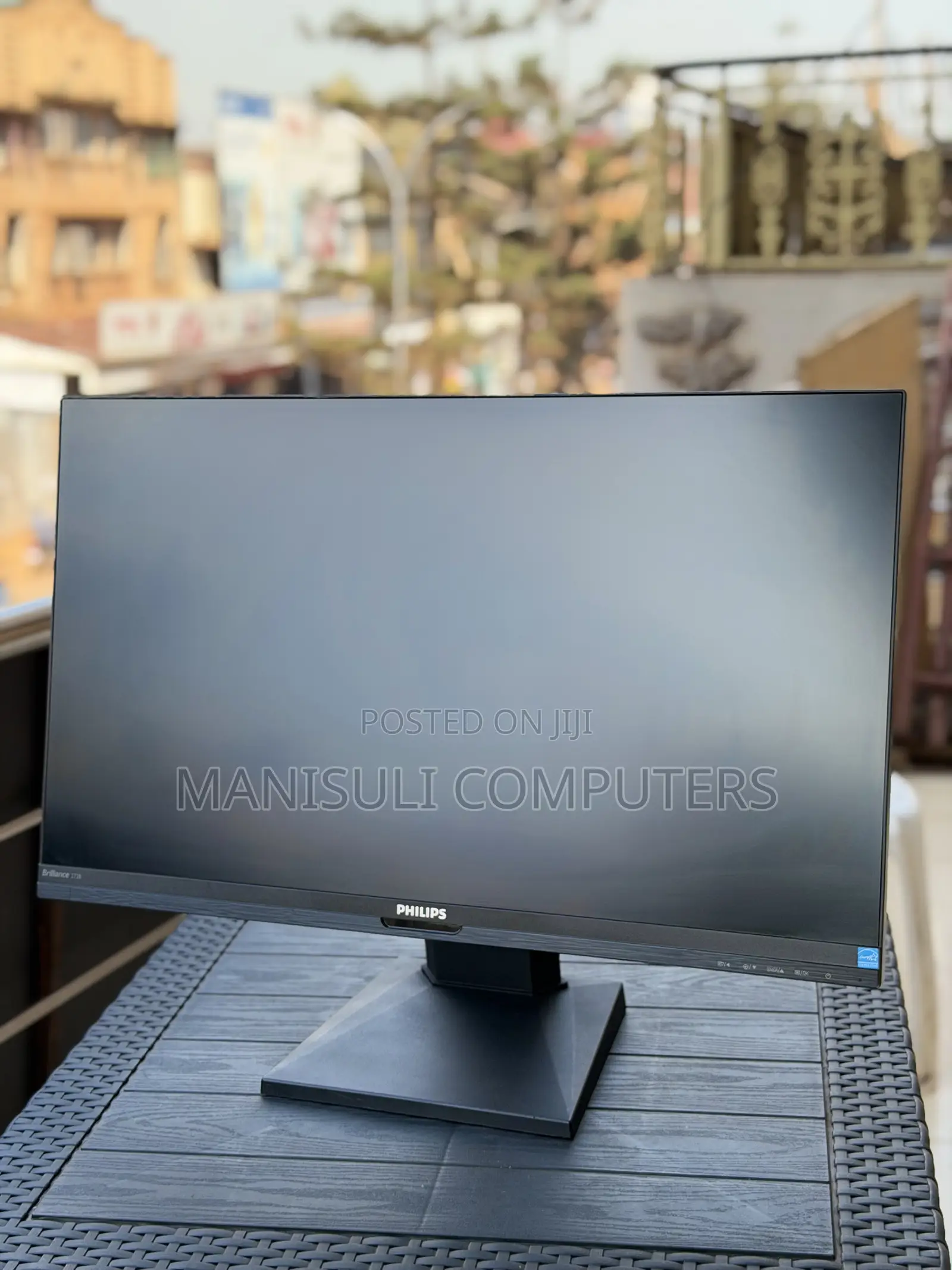 27 Inch Screen IPs Type C and HDMI Port and USB 3.0