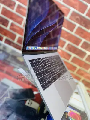 Laptop Apple MacBook Pro 2017 8GB Intel Core i5 SSD 128GB