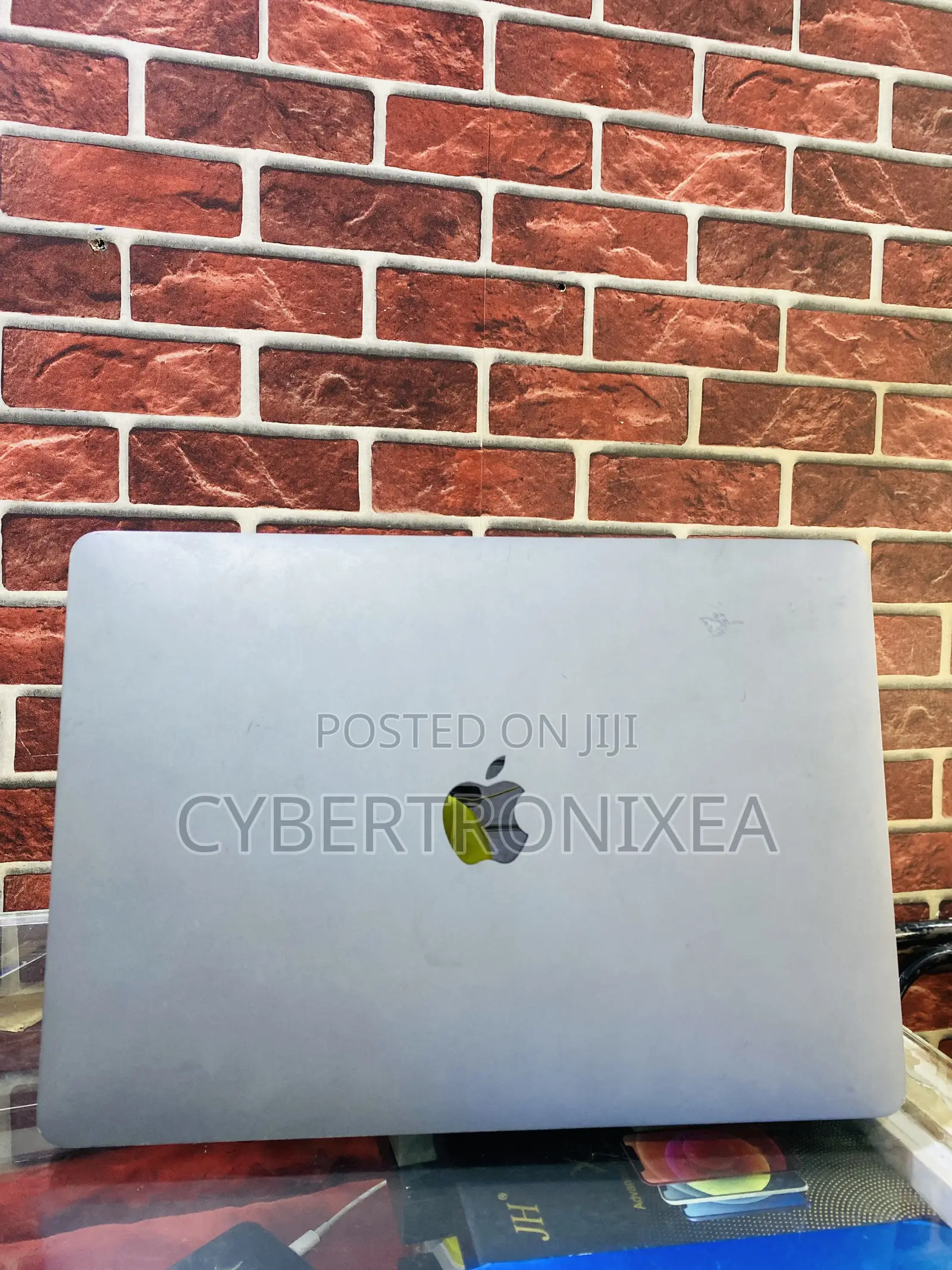 Laptop Apple MacBook Pro 2017 8GB Intel Core i5 SSD 128GB