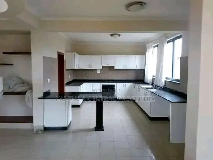 5bdrm Duplex in Kisaasi, Central Division for rent