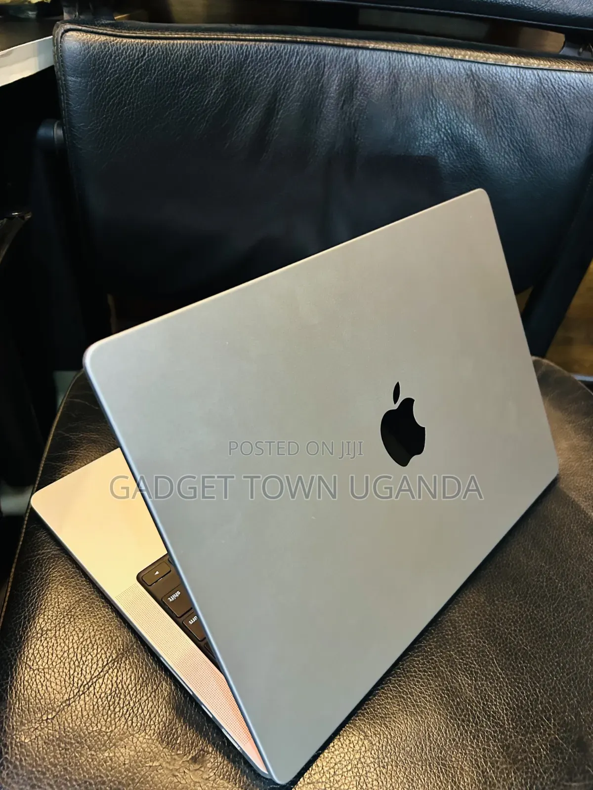 Laptop Apple MacBook Pro 2024 M4 Pro 24GB Apple M4 Pro SSD 512GB