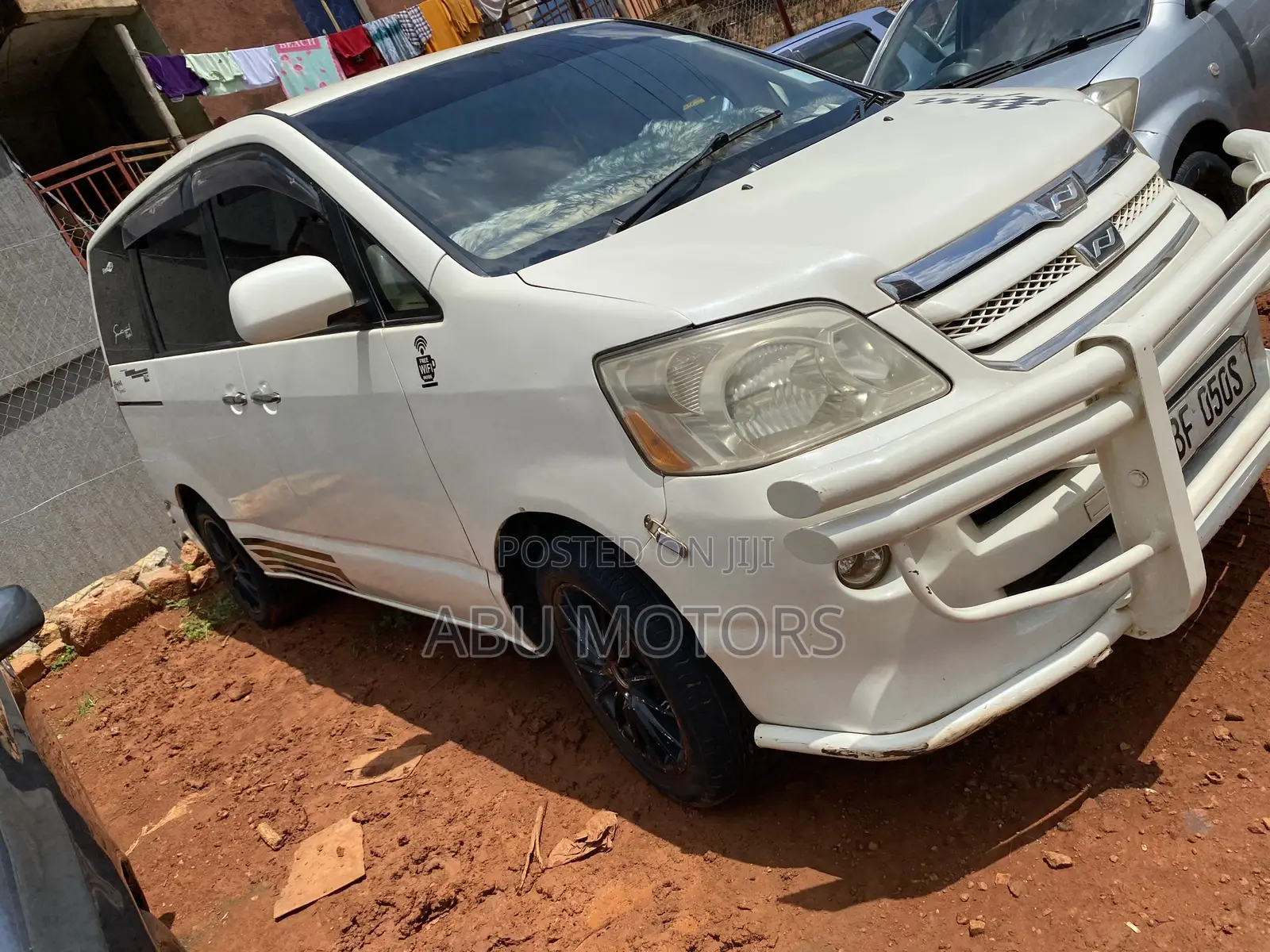 Toyota Noah 2006 White