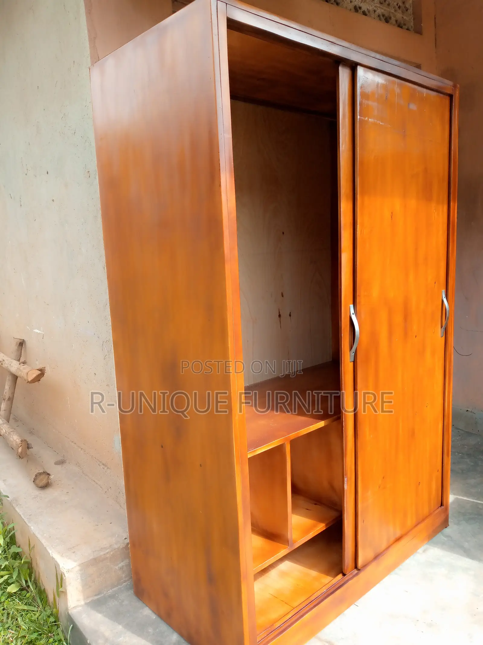 Open and Closed Wardrobes/Closet