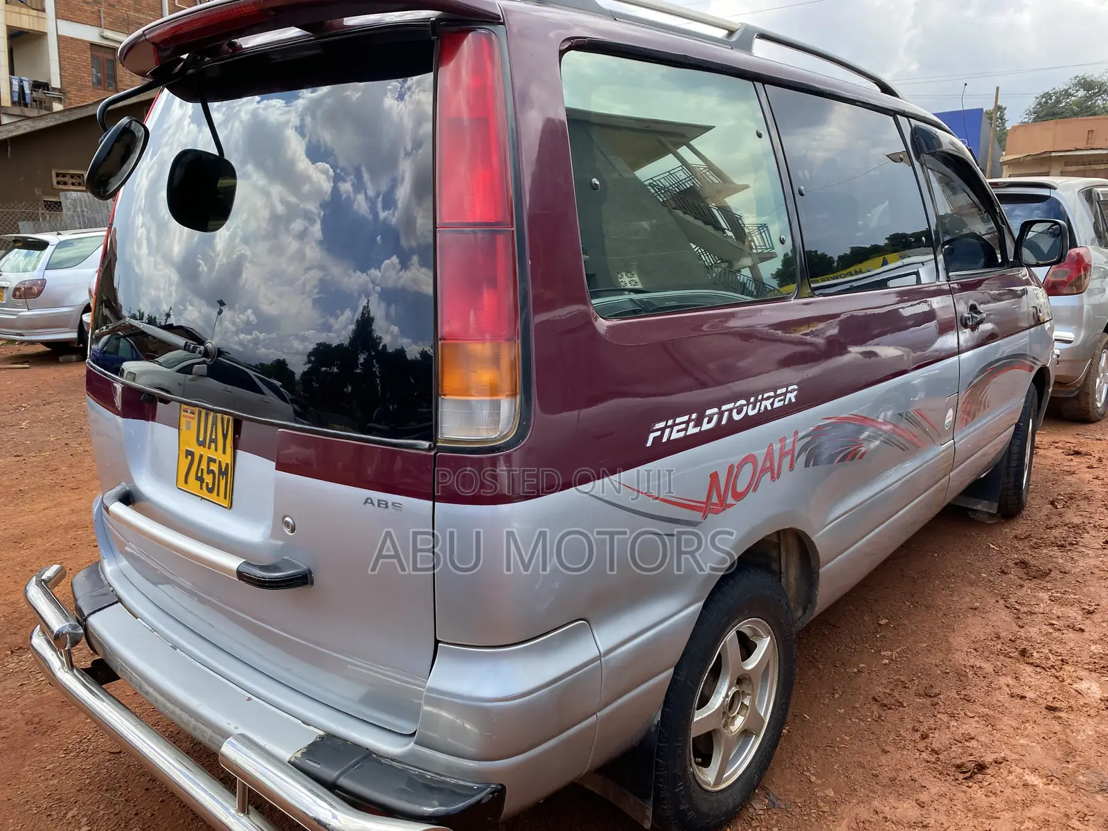 Toyota LiteAce Noah 1998 Maroon