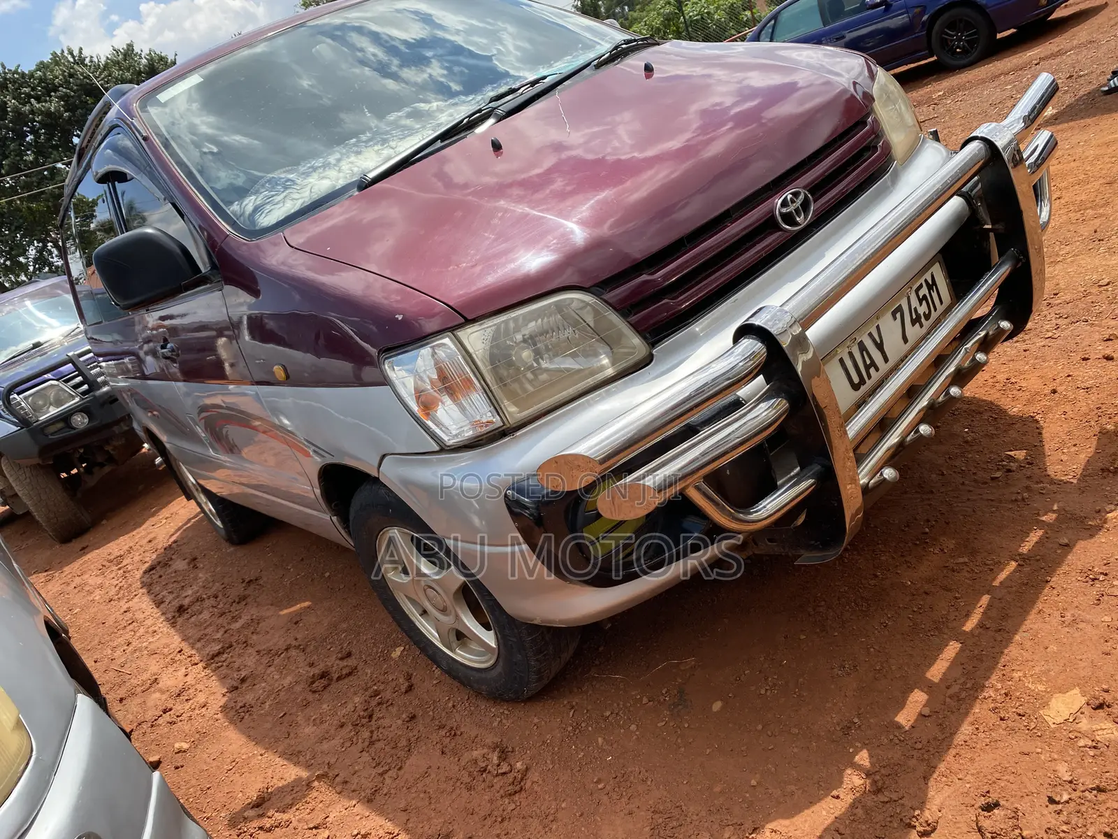 Toyota LiteAce Noah 1998 Maroon