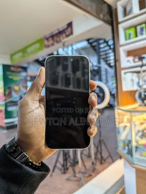 Apple iPhone 15 128 GB