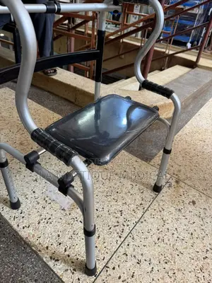 Aluminium Alloy Walker With Seat Plate