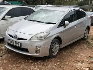 Toyota Prius 2014 Silver