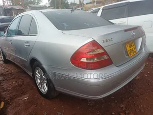 Mercedes-Benz E320 2006 Silver