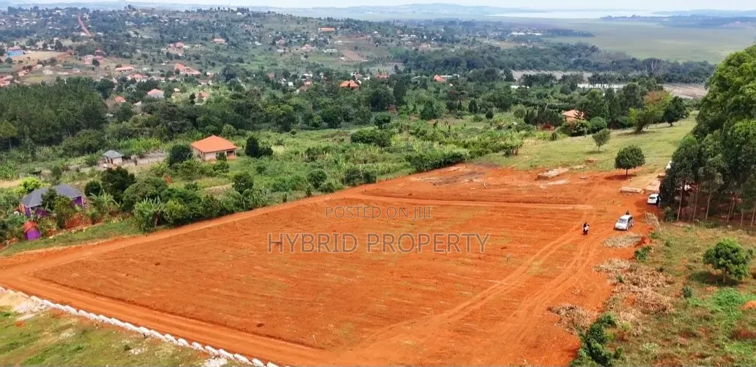 Prime Plots for Sale at Ssisa~Buswa Hill Top View/ Lake View Estate II