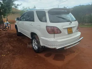 Toyota Harrier 2.2 16V 2002 Pearl