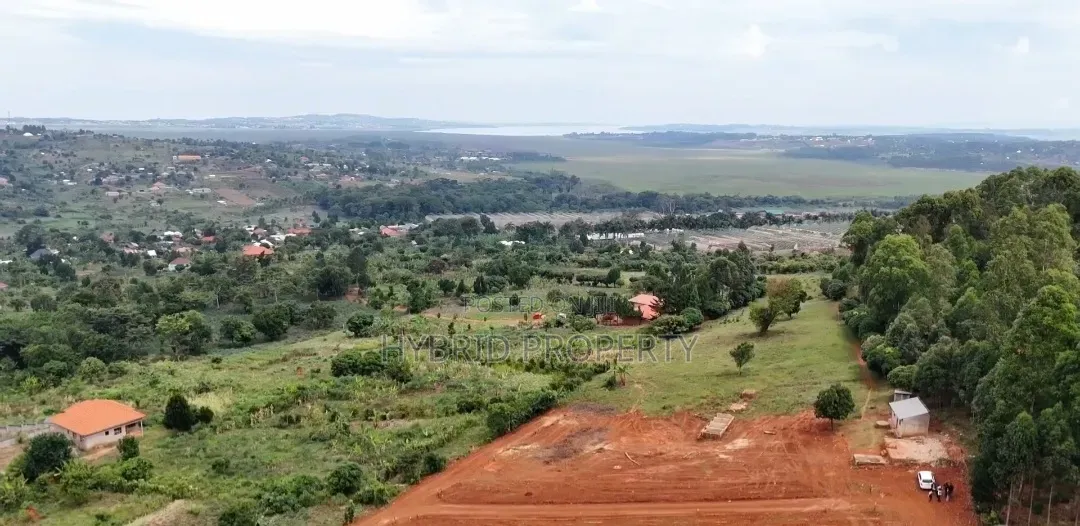 Prime Plots for Sale at Ssisa~Buswa Hill Top View/ Lake View Estate II