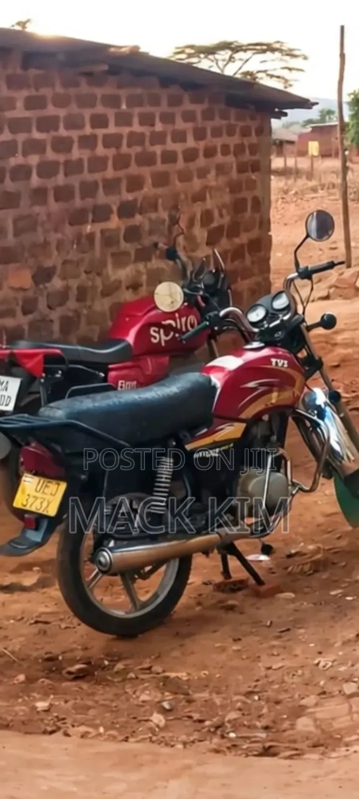 TVS HLX Plus ES 2009 Red