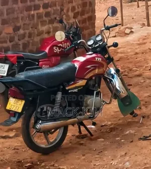 TVS HLX Plus ES 2009 Red