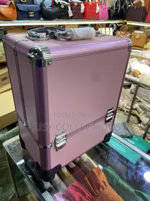 Make Up Box