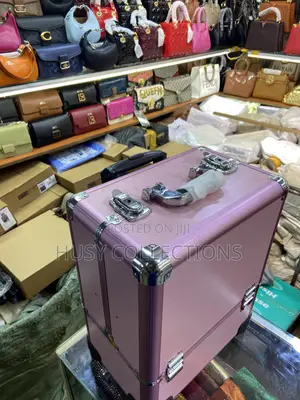 Make Up Box