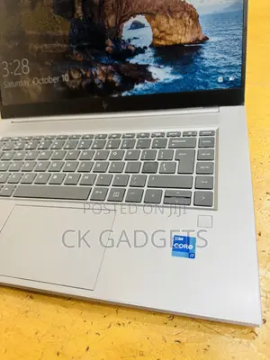 New Laptop HP ZBook Studio G8 32GB Intel Core i7 SSD 512GB