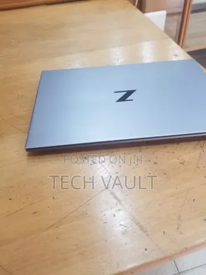 New Laptop HP ZBook Studio G8 32GB Intel Core i7 SSD 1T