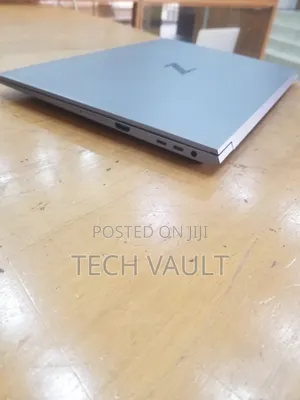 New Laptop HP ZBook Studio G8 32GB Intel Core i7 SSD 1T