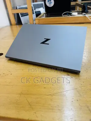 New Laptop HP ZBook Create G7 32GB Intel Core i7 SSD 512GB