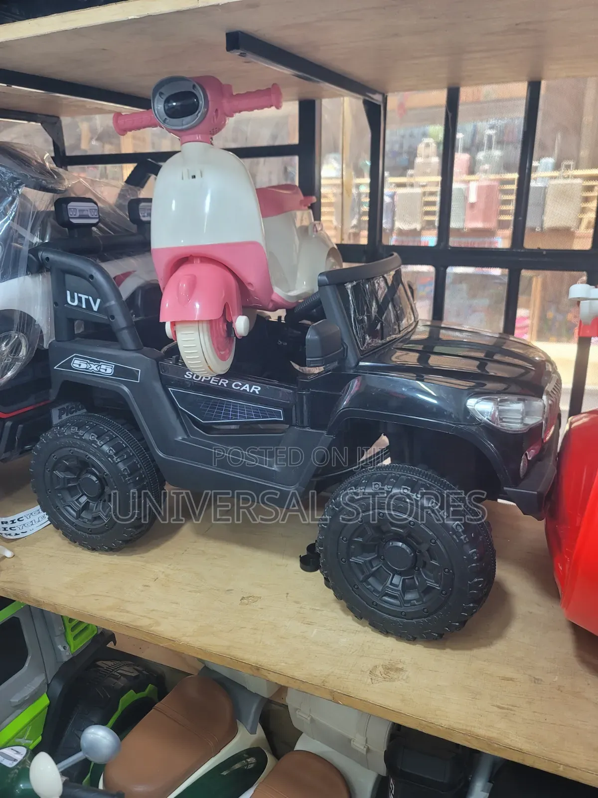 Black Kids' Electric UTV (Utility Task Vehicle) / Ride-on Toy Car