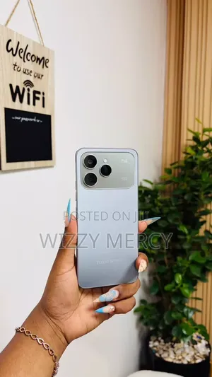 New Tecno Spark 40 128 GB Black